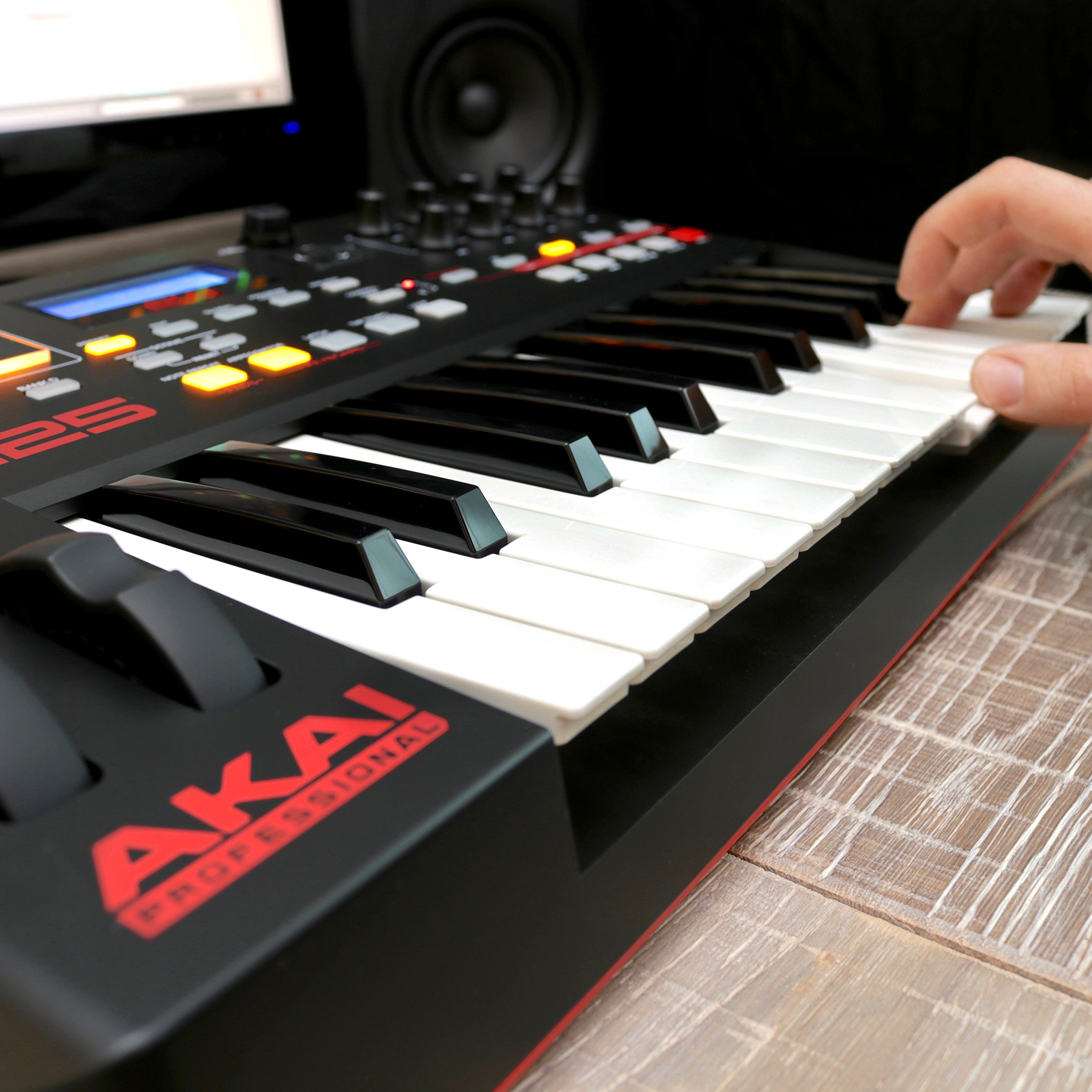 میدی کنترلر آکایی مدل Akai Mpk225 | صوت آژنگ میدی کنترلر آکایی مدل Akai Mpk225 | صوت آژنگ