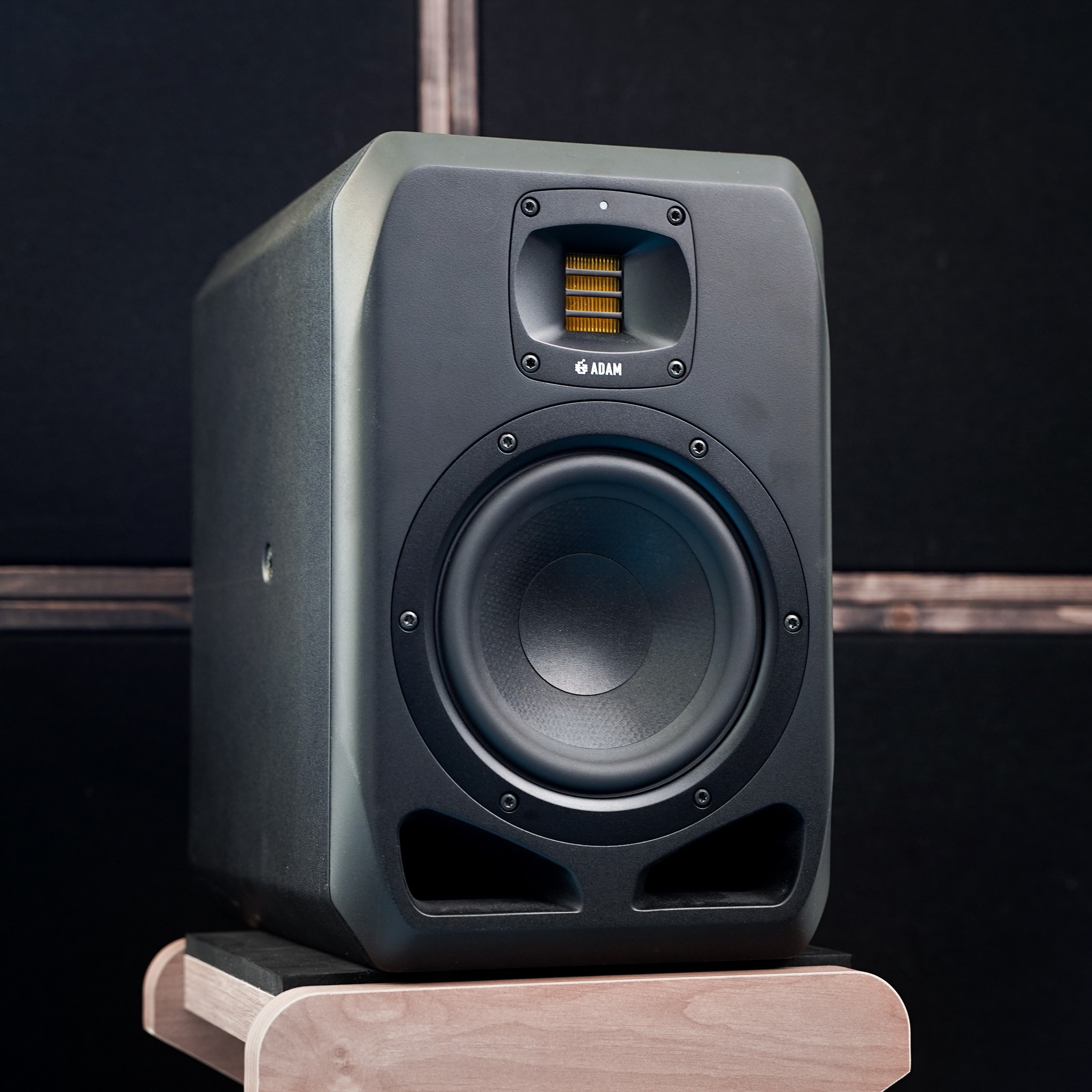 اسپیکر مانیتورینگ آدام آدیو مدل ADAM Audio S2V | صوت آژنگ اسپیکر مانیتورینگ آدام آدیو مدل ADAM Audio S2V | صوت آژنگ